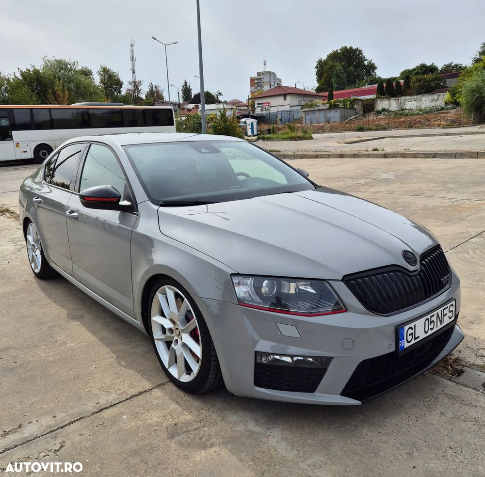 Skoda Octavia 2.0 TSI RS - 2