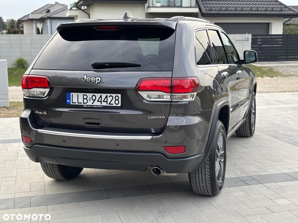 Jeep Grand Cherokee - 13
