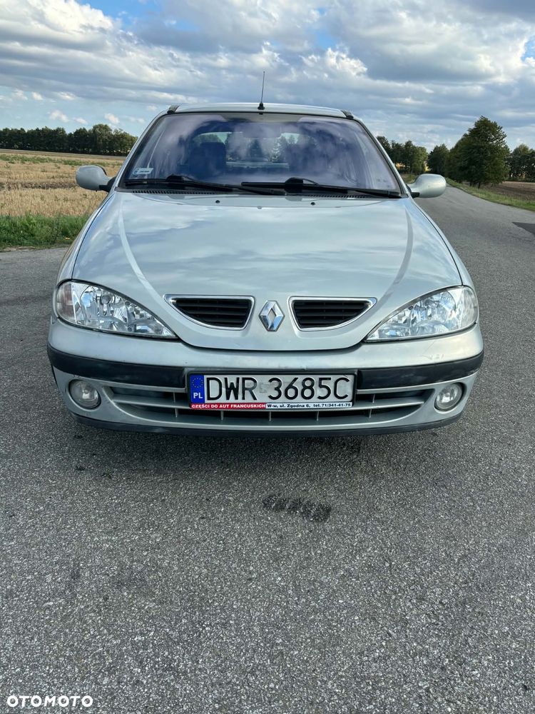 Renault Megane 1.6 - 4
