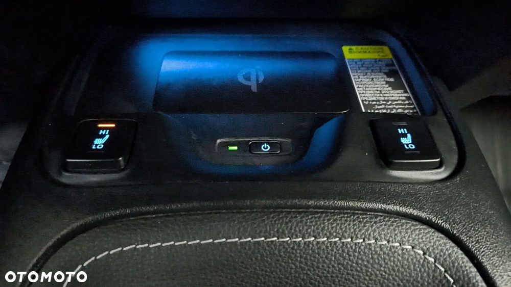 Toyota Corolla 2.0 Hybrid Trek - 25