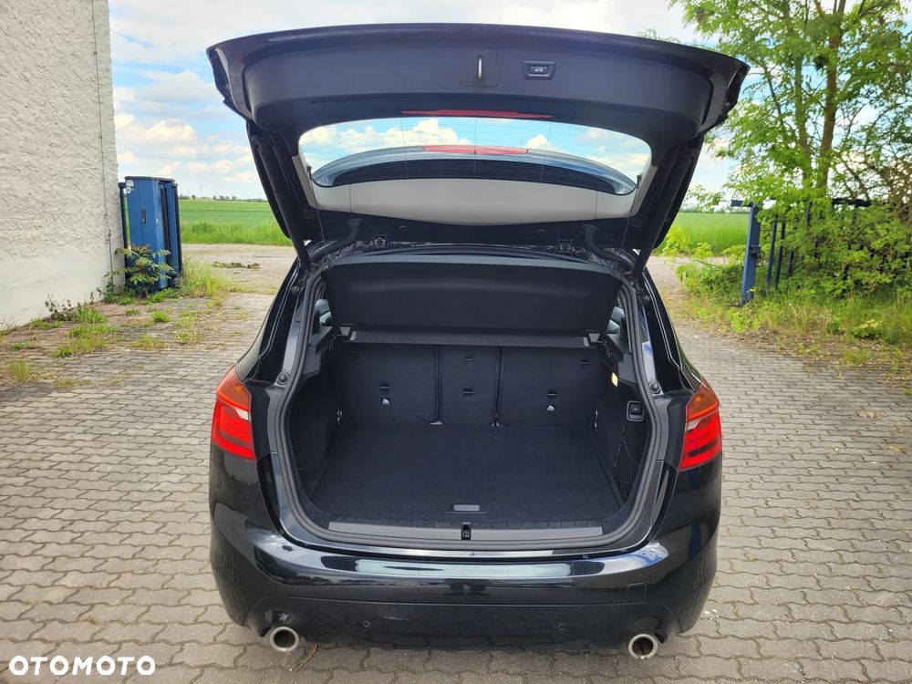BMW Seria 2 218d - 21