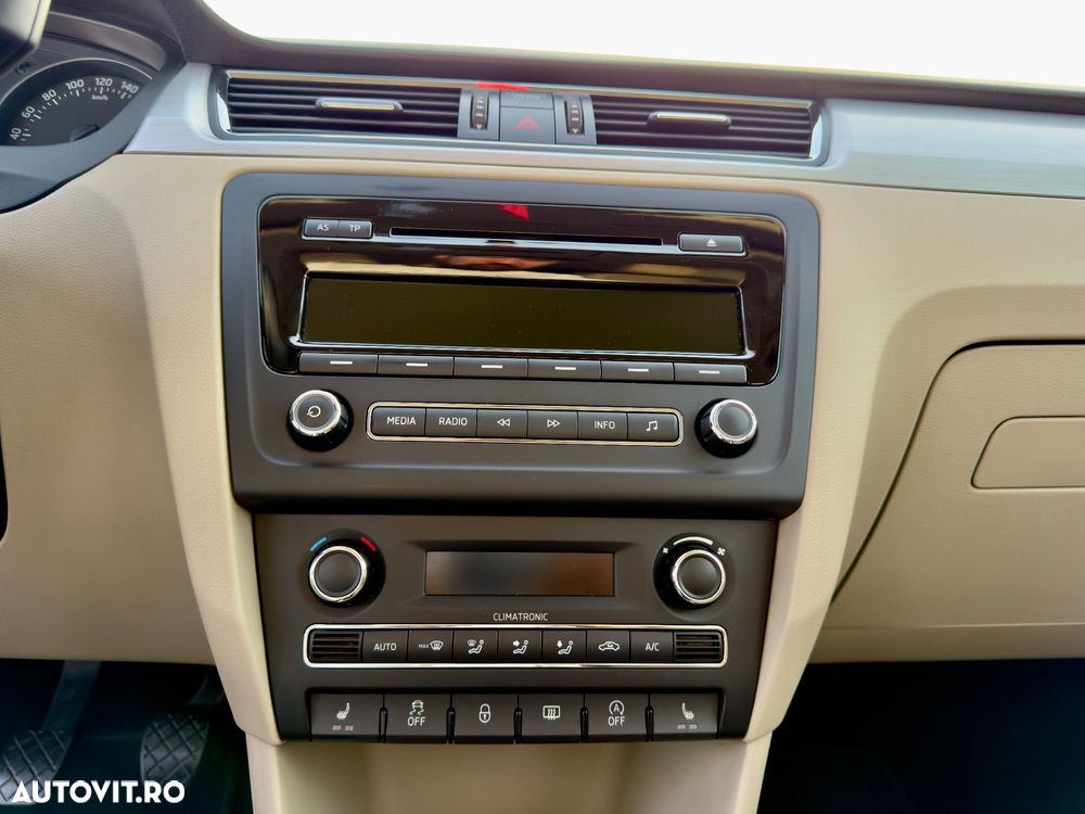 Skoda RAPID 1.2 TSI Elegance - 22