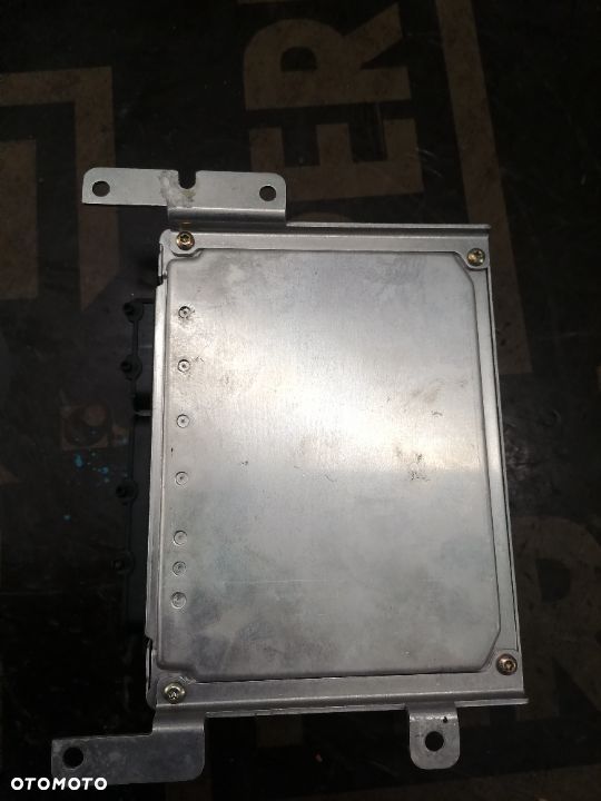 Sterownik Komputer Silnika Audi A8 D2 2.8B 4D0907551C 0261204235/236 - 4