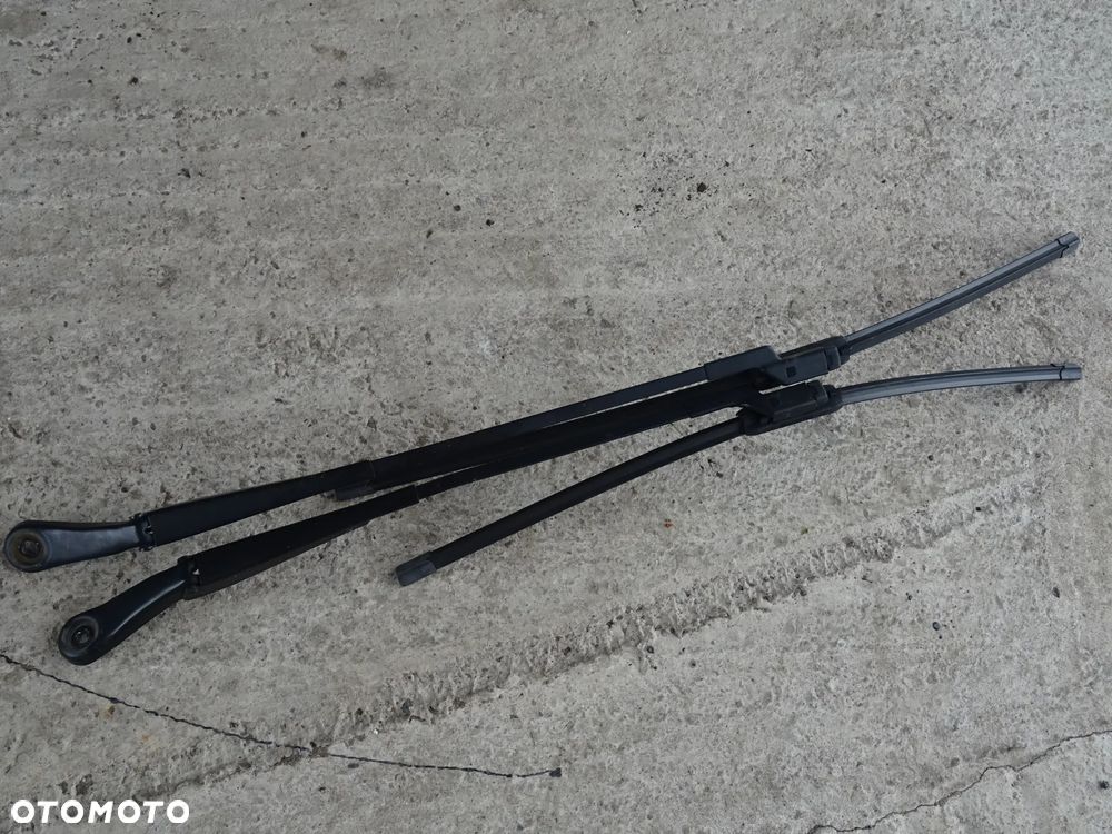 OPEL ZAFIRA C TOURER RAMIONA WYCIERACZEK PRZEDNICH EUROPA - 1