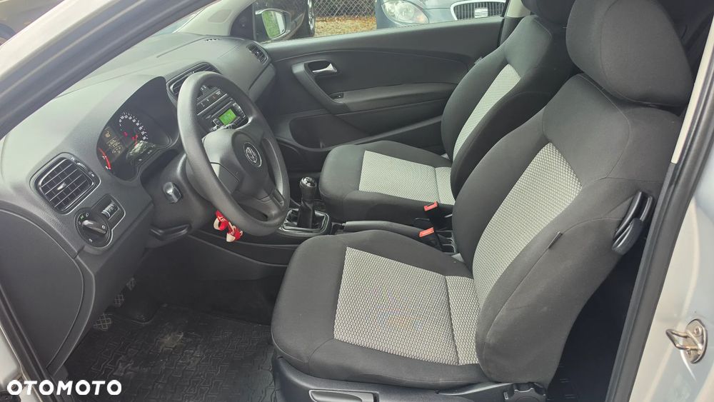Volkswagen Polo - 14
