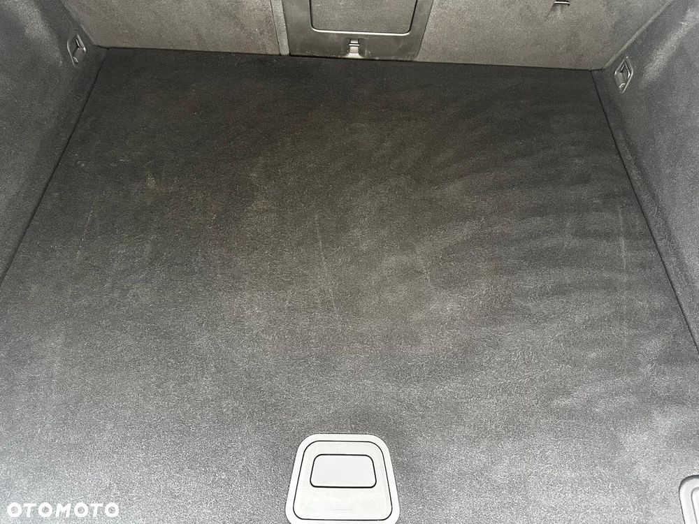 Volvo XC 60 B5 B AWD Plus Bright - 11