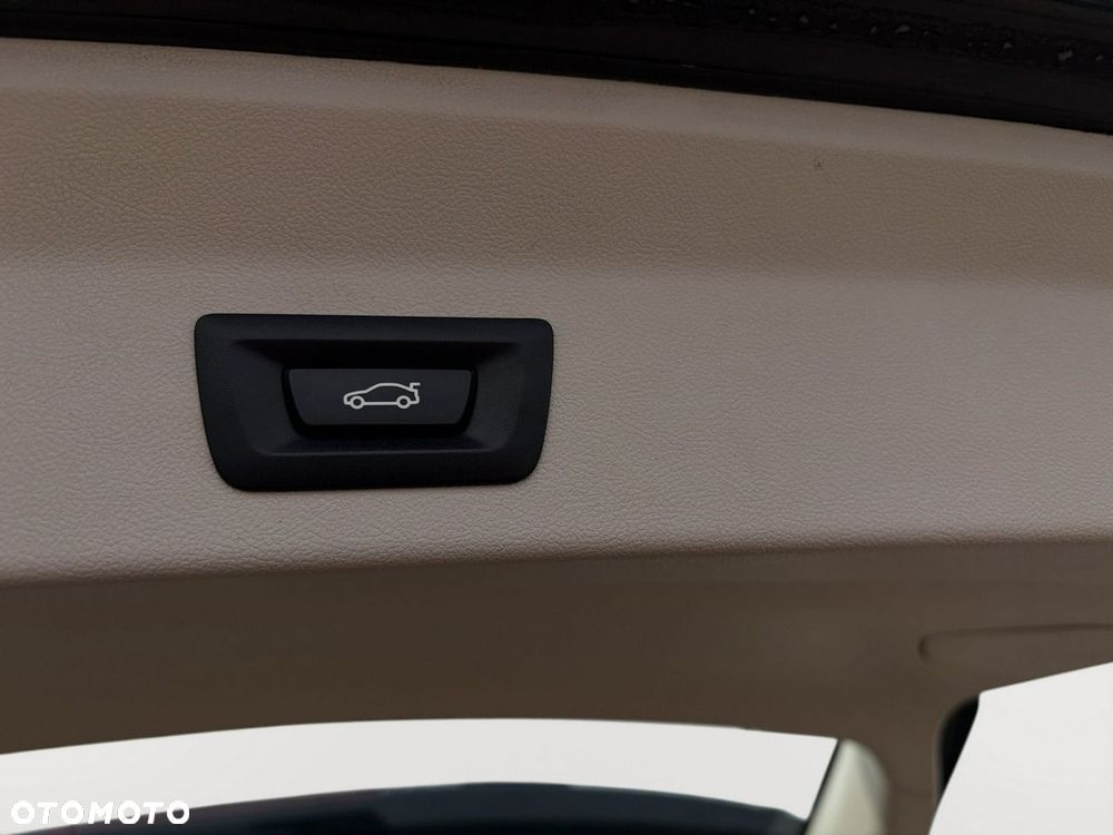 BMW X3 xDrive20i - 28