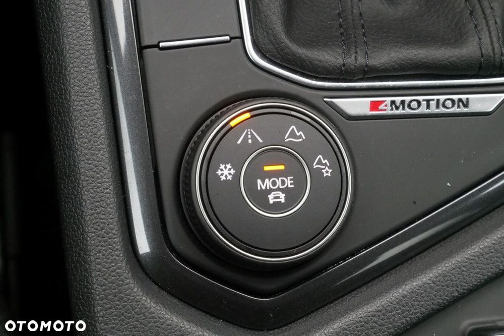 Volkswagen Tiguan Allspace 2.0 TSI 4Mot Elegance DSG - 28