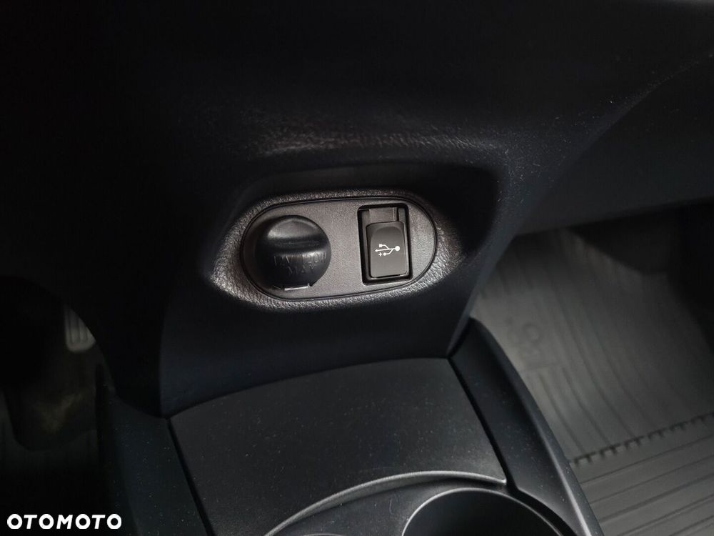 Toyota Yaris - 21