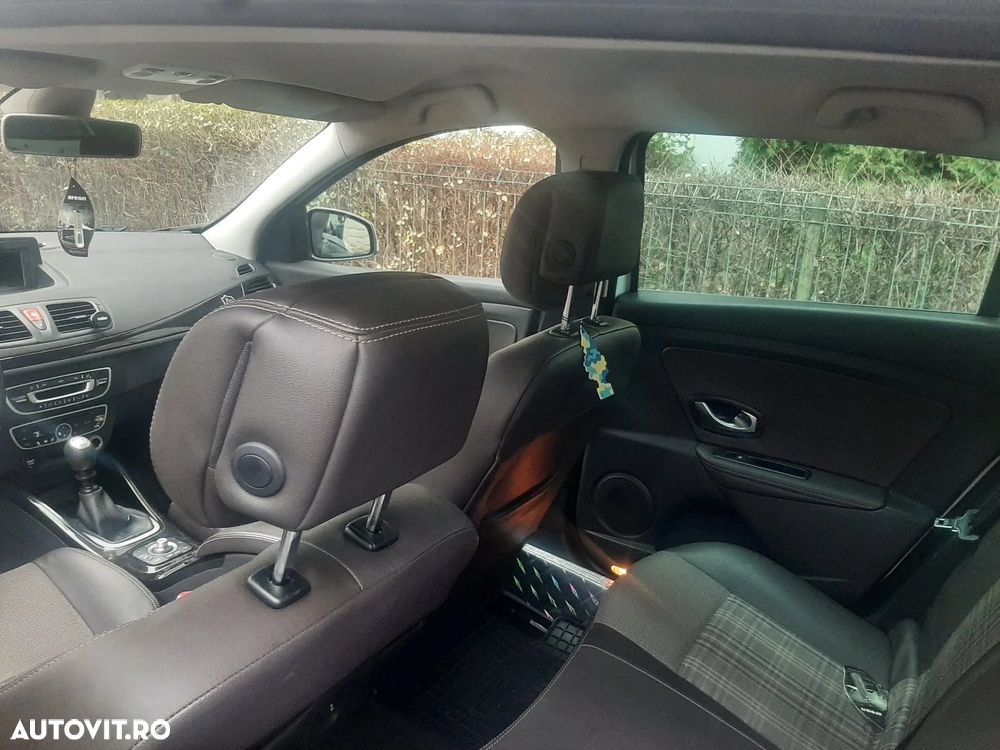 Renault Megane 1.9 dCi Privilege - 9