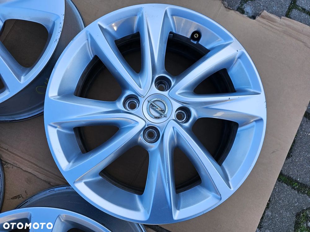Opel OE Corsa F / 6,5Jx16 IS38 4x108 - 13