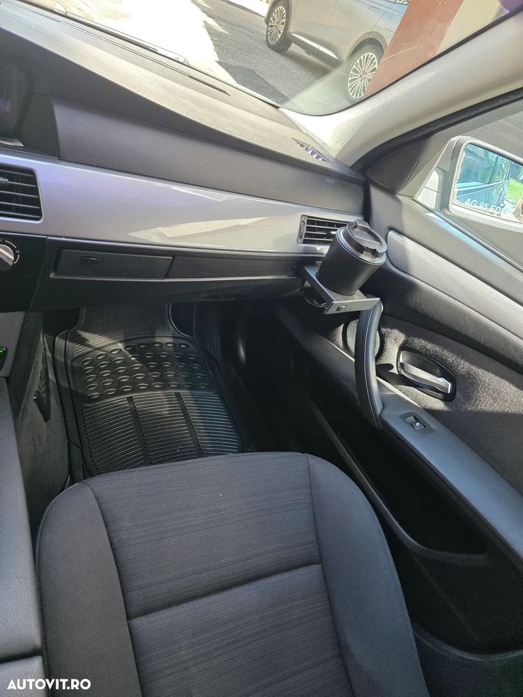 BMW Seria 5 520d Aut. - 11