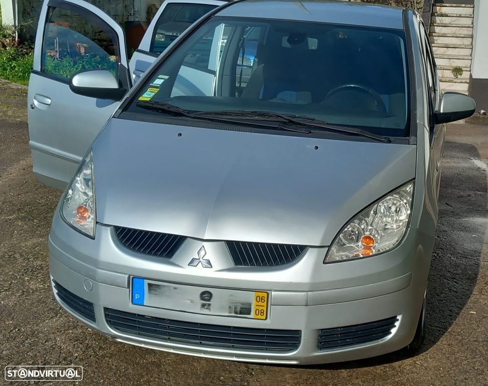 Mitsubishi Colt - 2