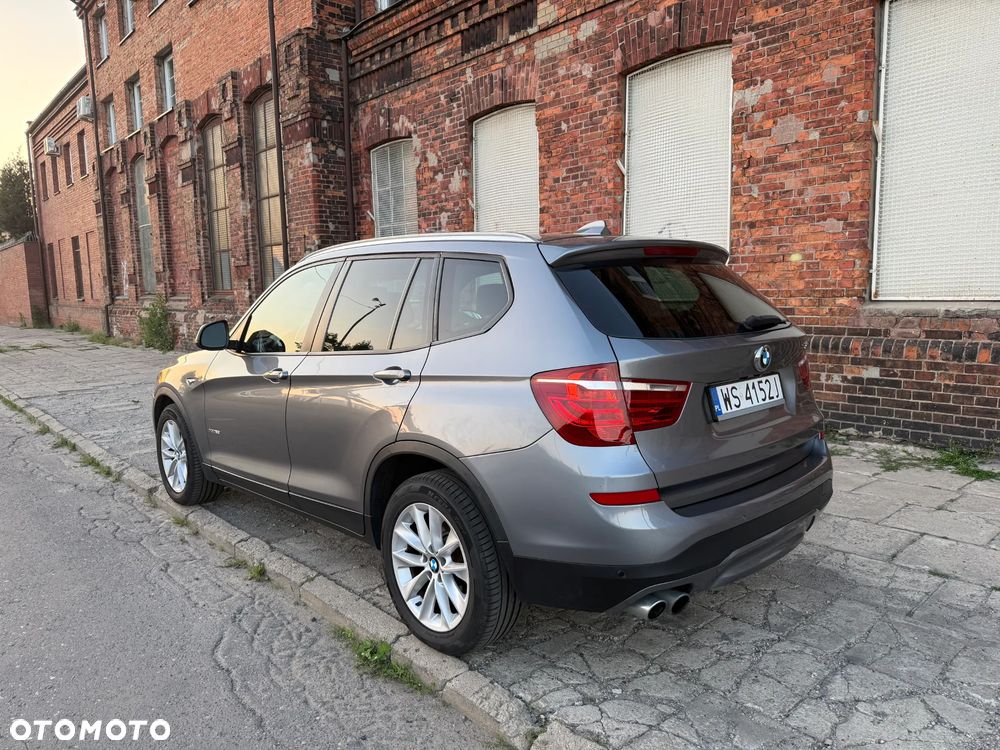 BMW X3 xDrive28i Sport - 4