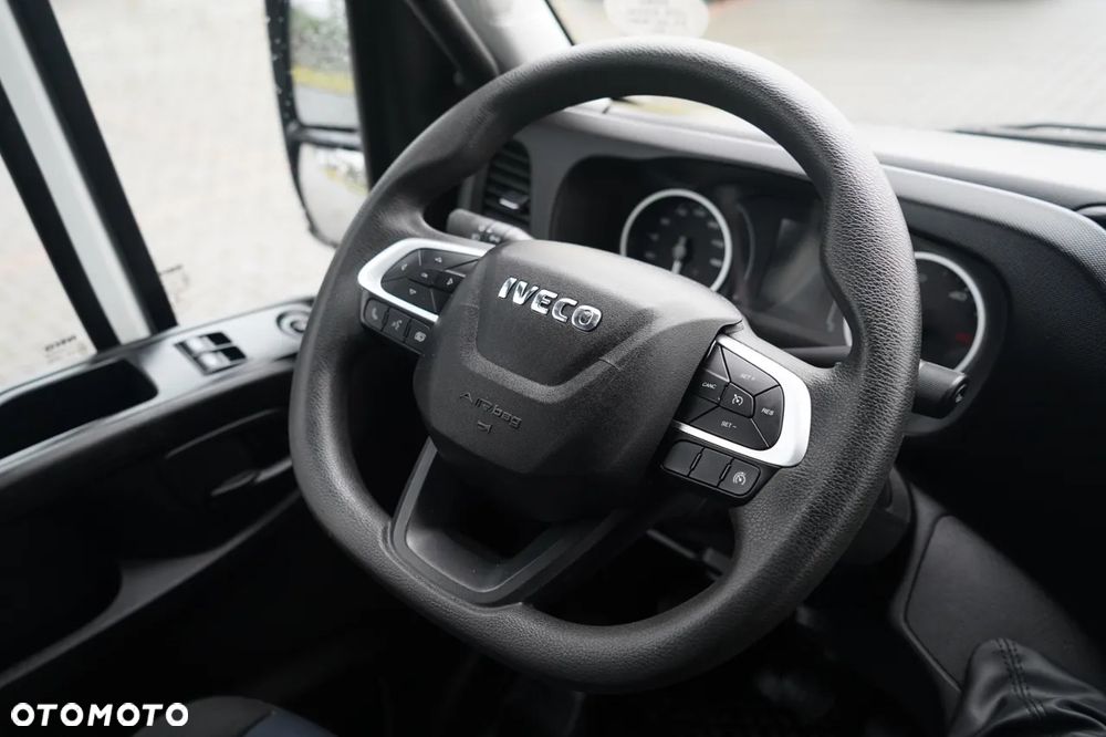 Iveco DAILY 35-160 / KONTENER 4,3 M / WINDA DHOLLANDIA  / BLIŹNIAK   DMC: 3500 KG /  2021 - 28