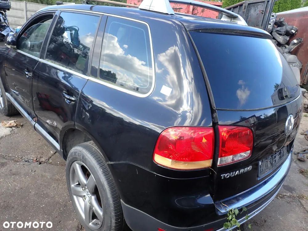 CZĘŚCI - Vw Touareg I 2,5 TDI 174KM BAC 4X4 6B FEA lakier L041 2004r. INDEX - 9646 - 4