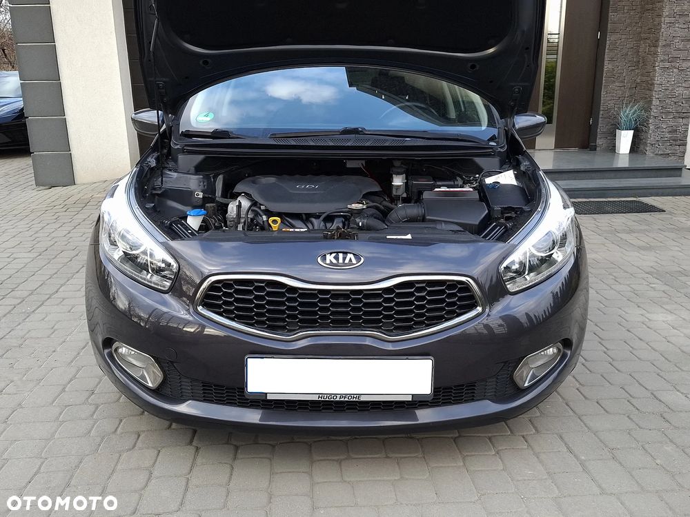 Kia Ceed 1.6 GDI ISG Platinum Edition - 15