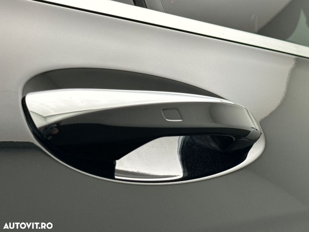 Mercedes-Benz GLC 300 e 4MATIC - 16