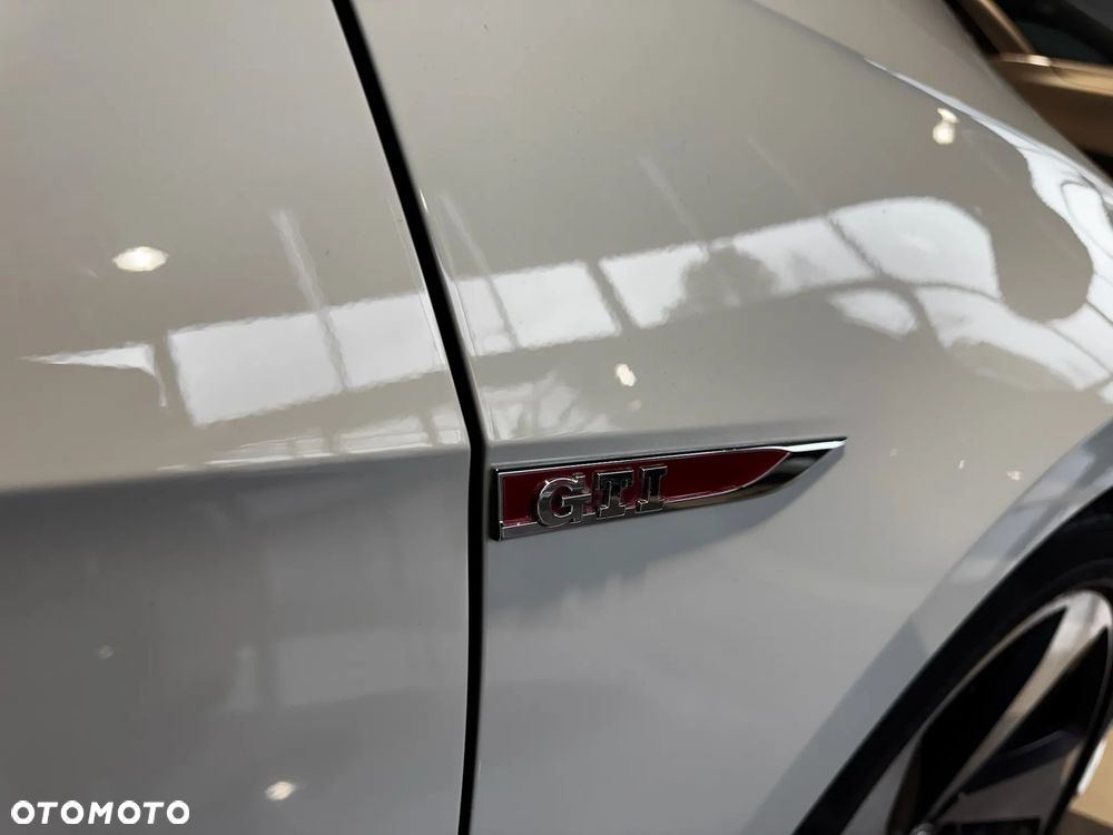 Volkswagen Golf GTI TCR 2.0 TSI OPF DSG - 6