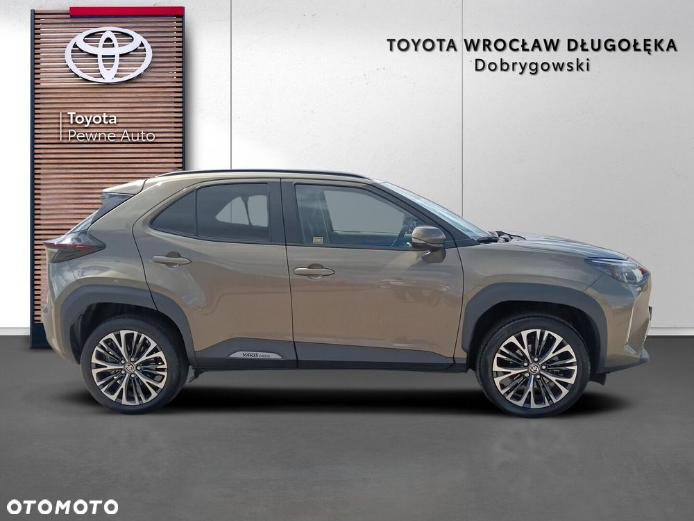 Toyota Yaris Cross Hybrid 1.5 Executive AWD - 8