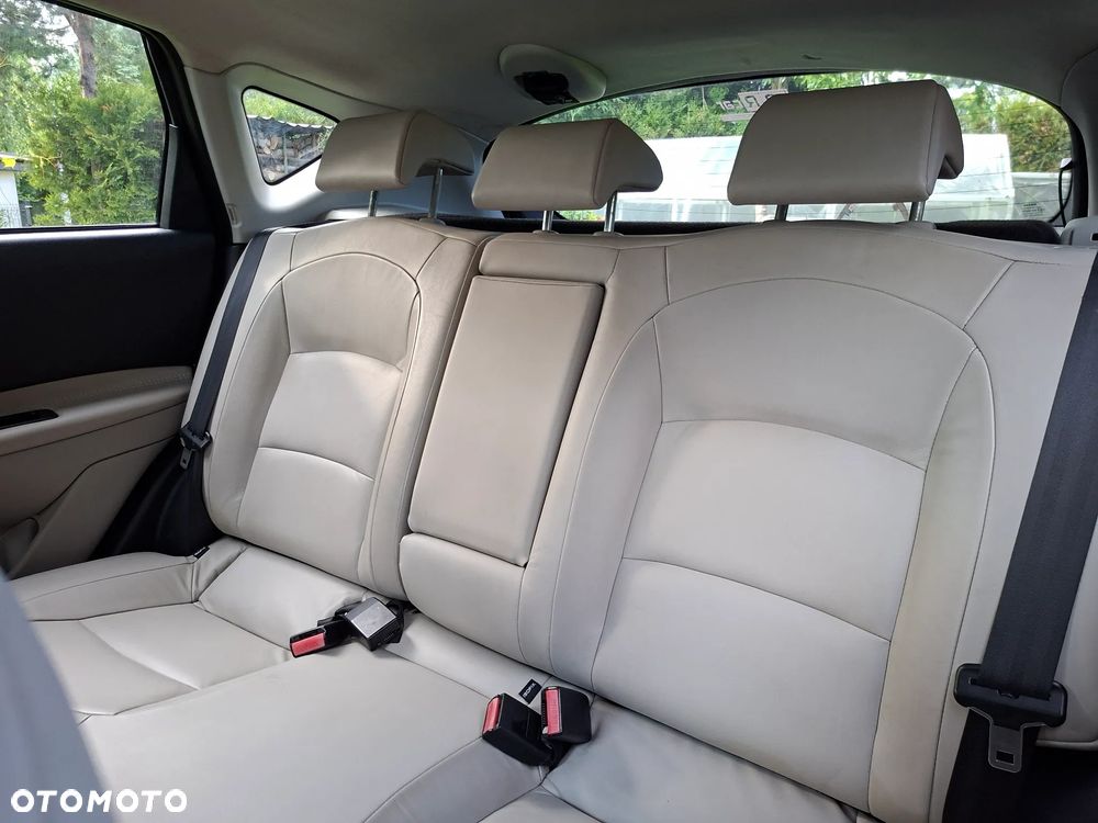 Nissan Qashqai - 12