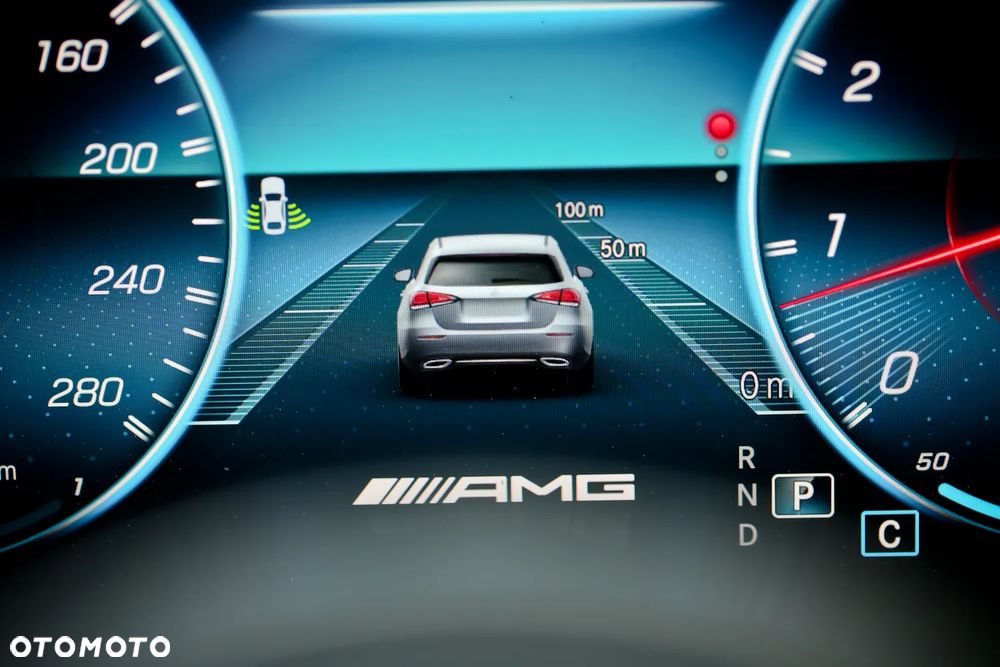 Mercedes-Benz GLB AMG 35 4Matic AMG Speedshift DCT 8G - 18