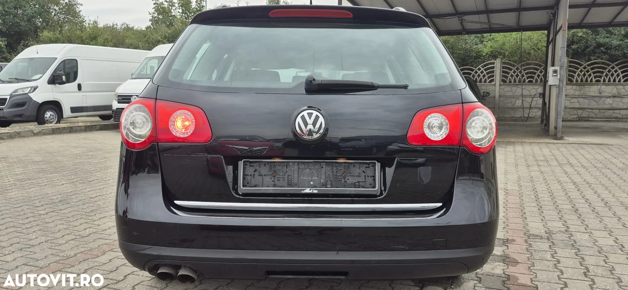 Volkswagen Passat - 13
