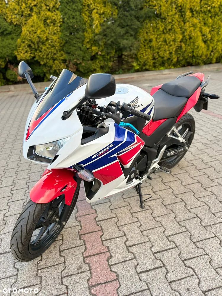 Honda CBR - 1