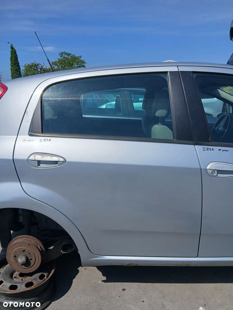 Fiat Grande Punto Drzwi Tył Tylne Prawe Lakier 589/A - 1