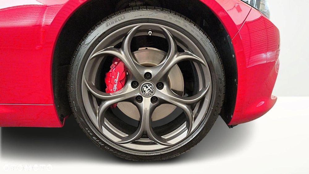 Alfa Romeo Giulia 2.0 Turbo Tributo Italiano Q4 - 14