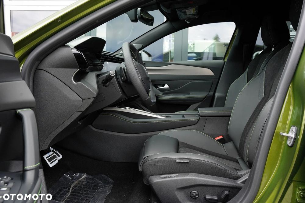 Peugeot 408 1.2 PureTech mHEV GT Exclusive S&S e-DCS6 - 6