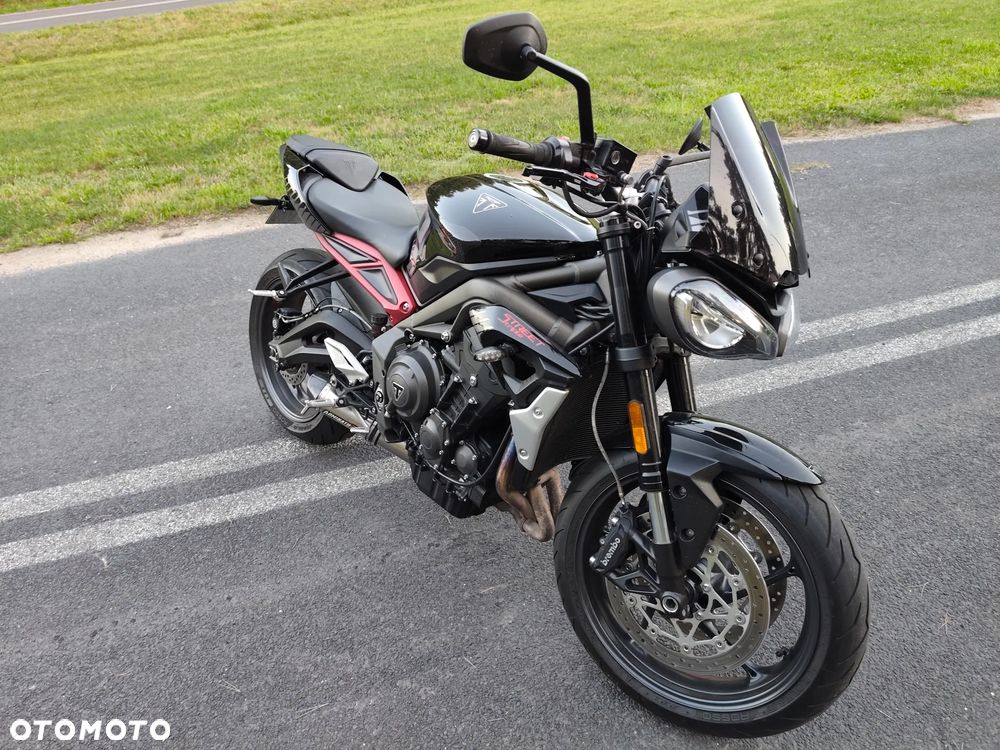 Triumph Street Triple - 1