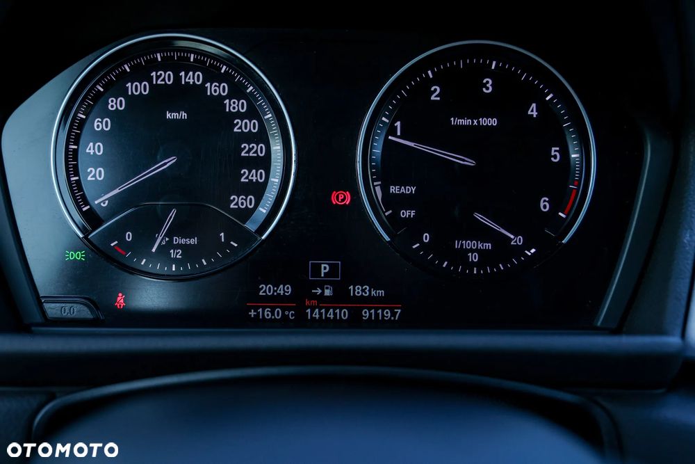 BMW Seria 2 218d - 40