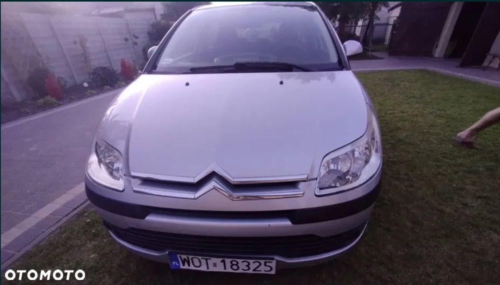 Citroën C4 1.4 16V Impress - 1