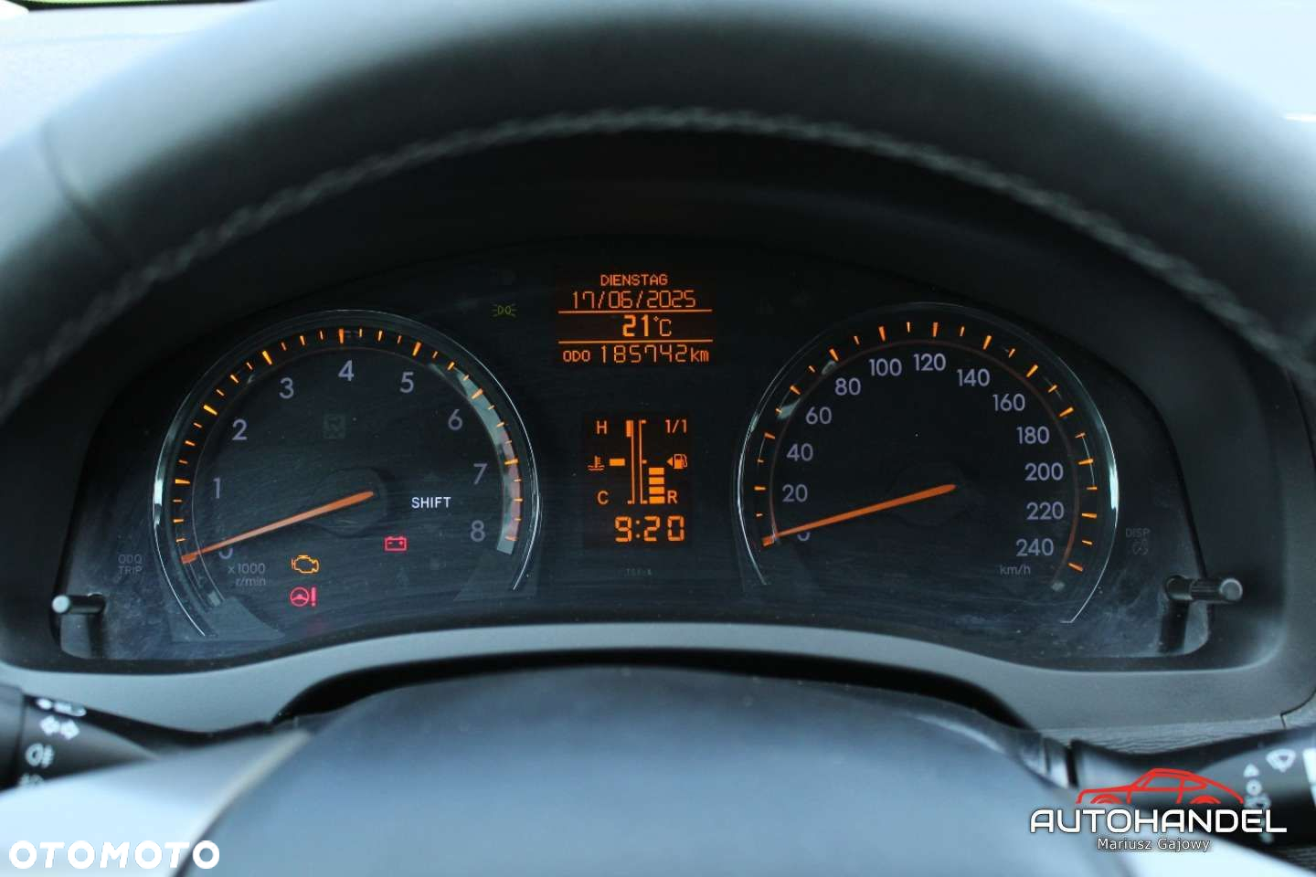 Toyota Avensis - 11