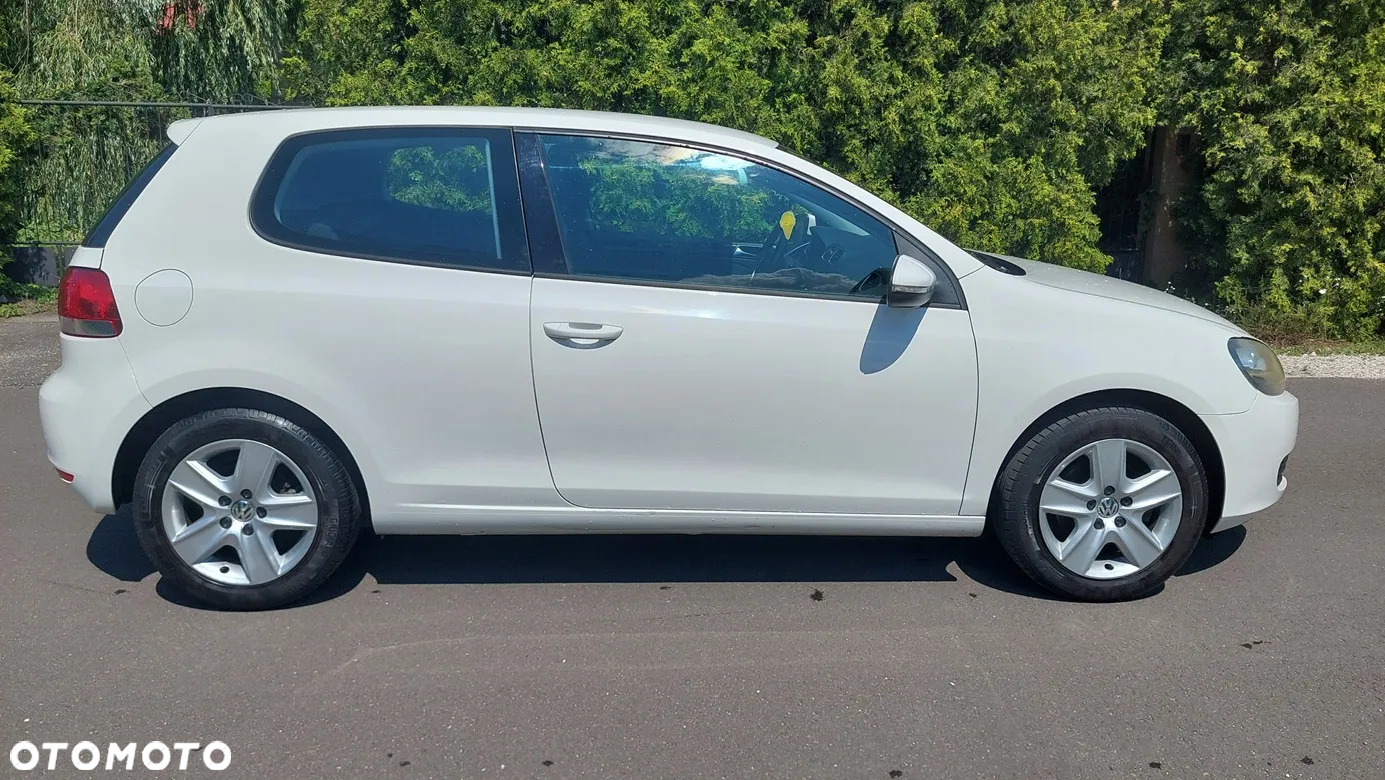 Volkswagen Golf - 8