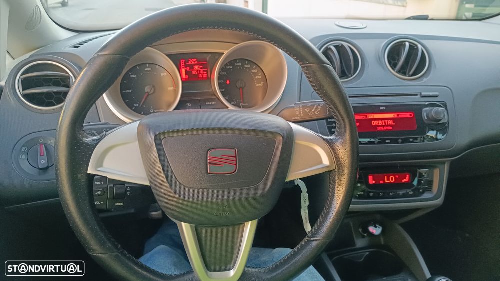 SEAT Ibiza ST 1.6 TDI Style DPF - 9