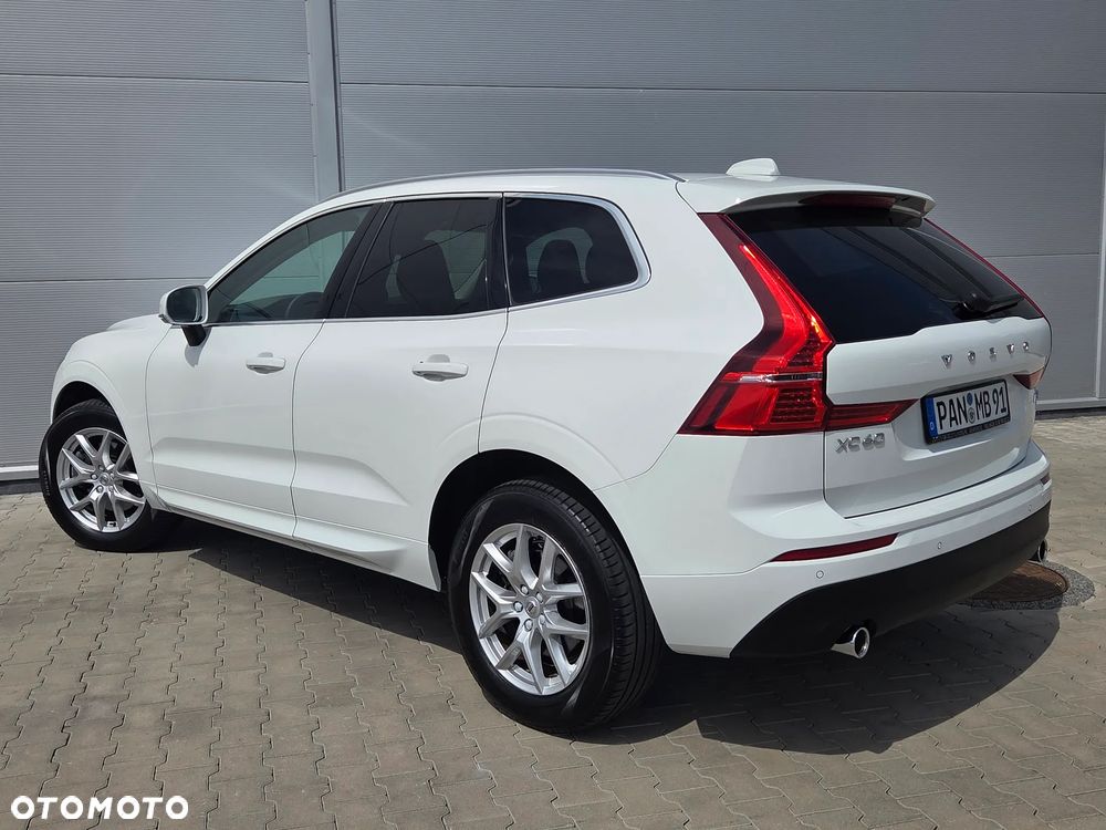 Volvo XC 60 B4 D AWD Geartronic Momentum - 5
