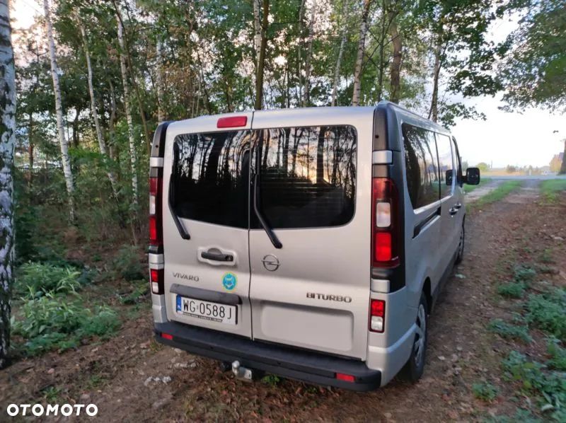 Opel Vivaro - 12