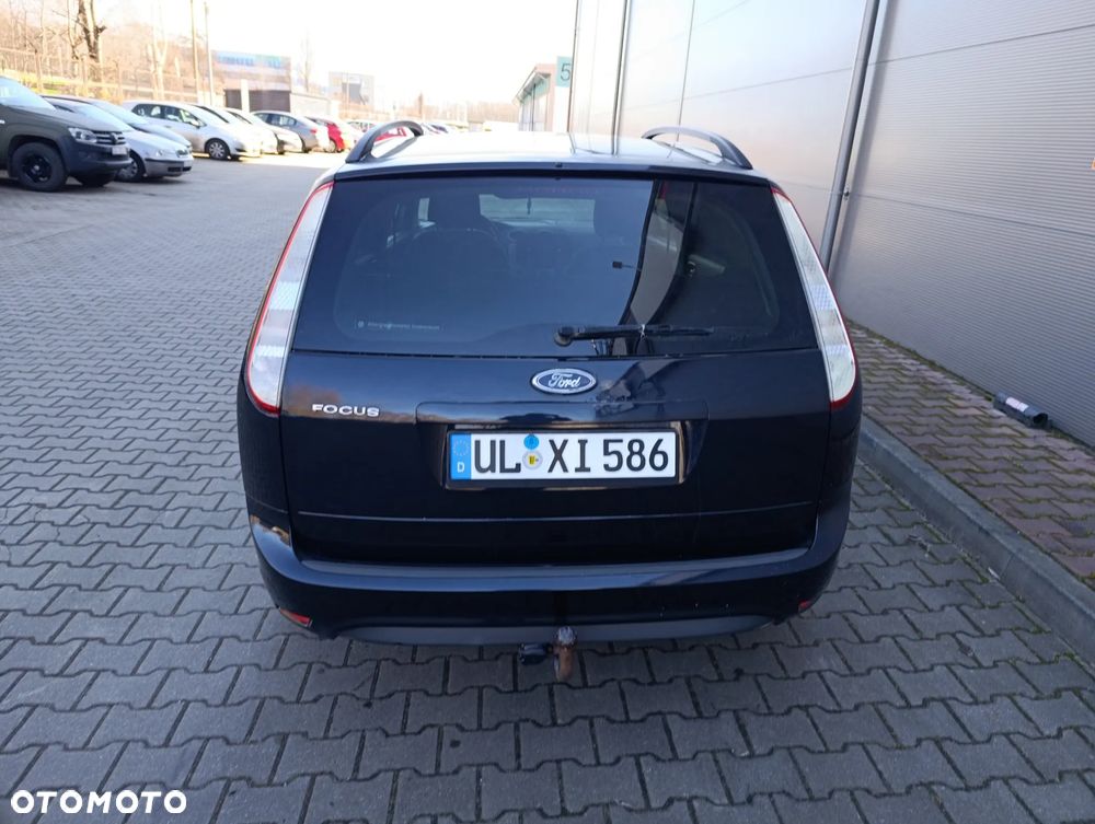 Ford Focus 1.6 16V Style - 28