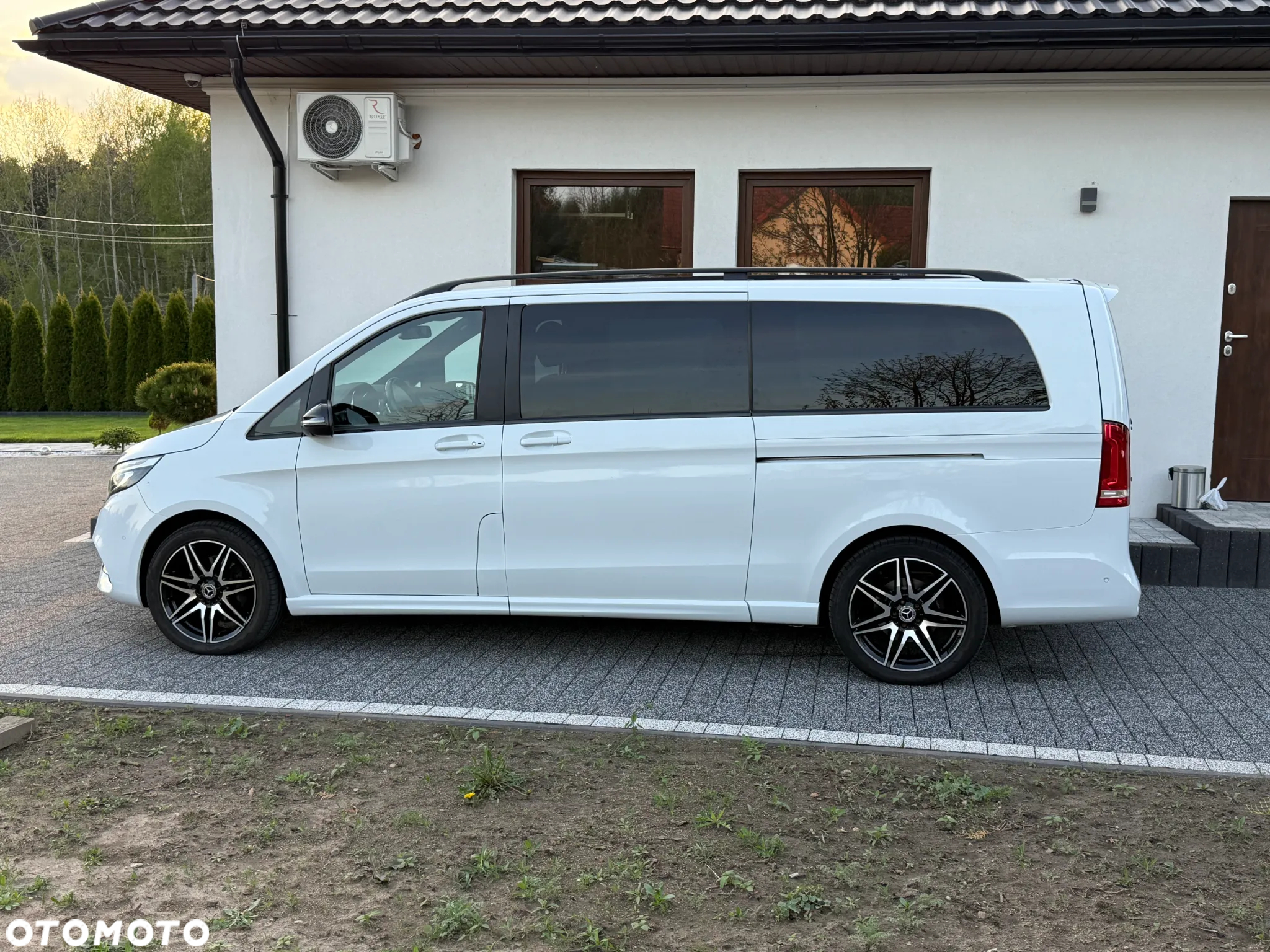 Mercedes-Benz Klasa V 300 d 4-Matic 9G-Tronic (ekstra d³) - 6