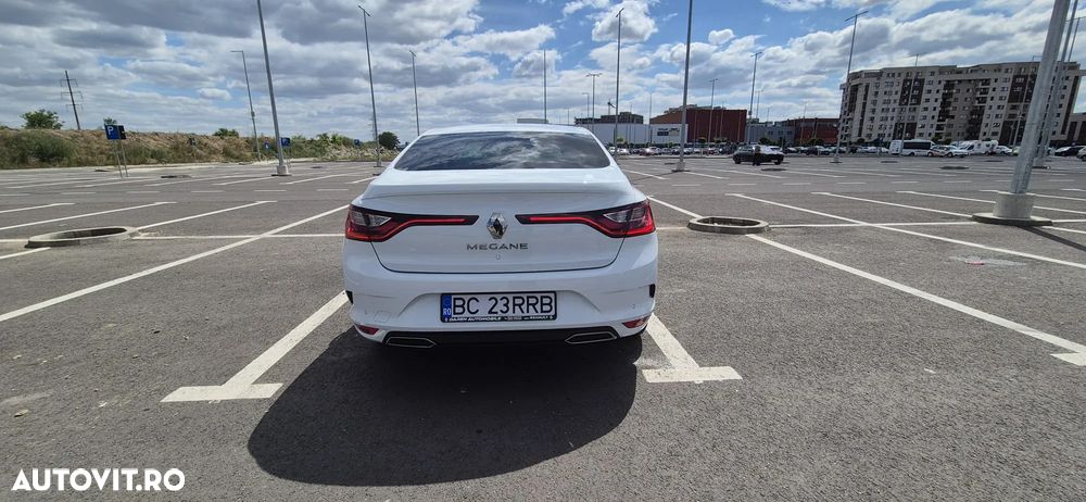 Renault Megane TCe 140 GPF Techno - 4