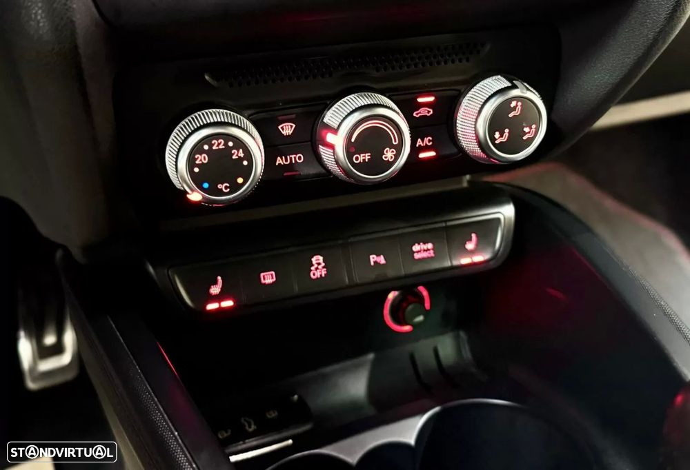 Audi S1 Sportback 2.0 TFSi quattro - 37