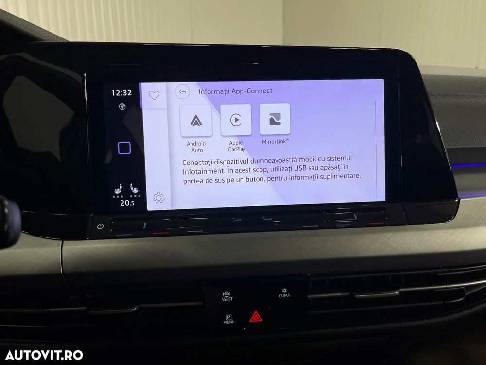 Volkswagen Golf 1.5 eTSI ACT DSG MHEV Life - 18