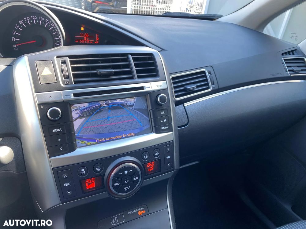 Toyota Verso - 27