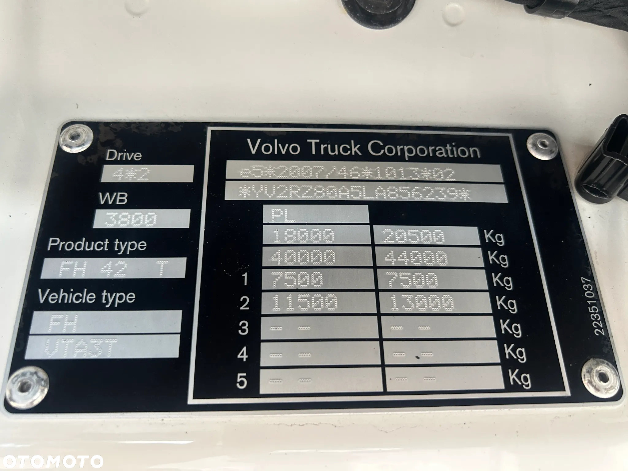Volvo FH 460 GAZ LNG + DIESEL / PRZEBIEG TYLKO 557 767 KM / 2019 ROK !! - 14