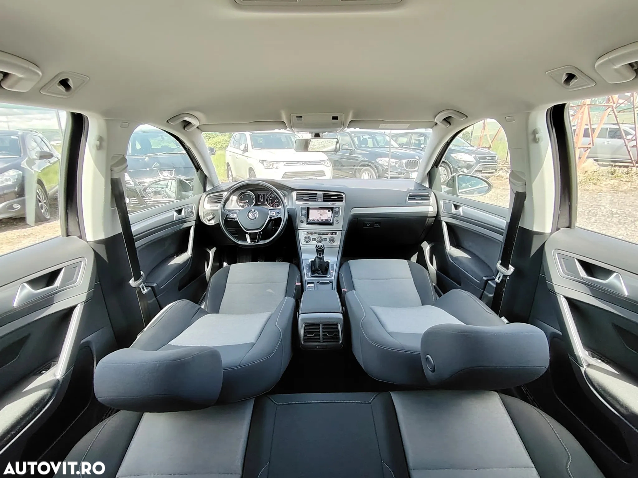 Volkswagen Golf 1.6 TDI BlueMotion Technology Comfortline - 7