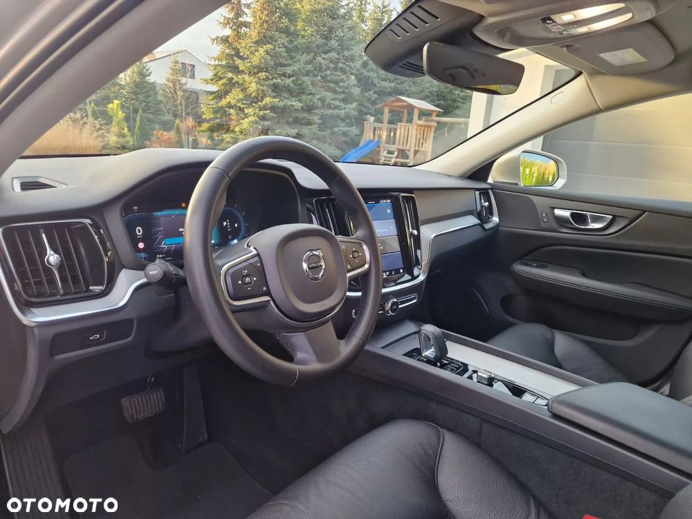 Volvo V60 B4 D Core - 9