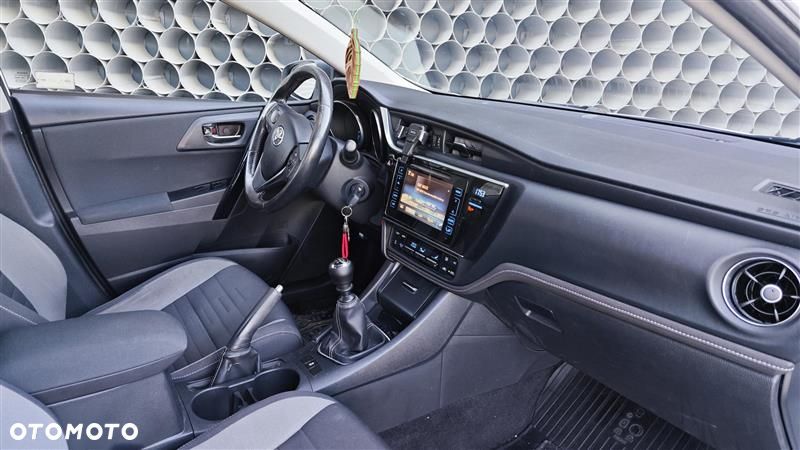 Toyota Auris - 6