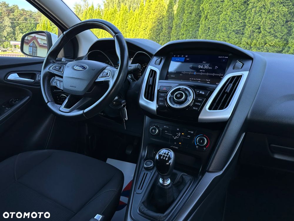 Ford Focus 1.5 EcoBlue STart-Stopp-System TITANIUM - 24